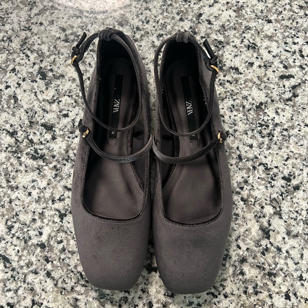Velvet Ballet Straps with Straps